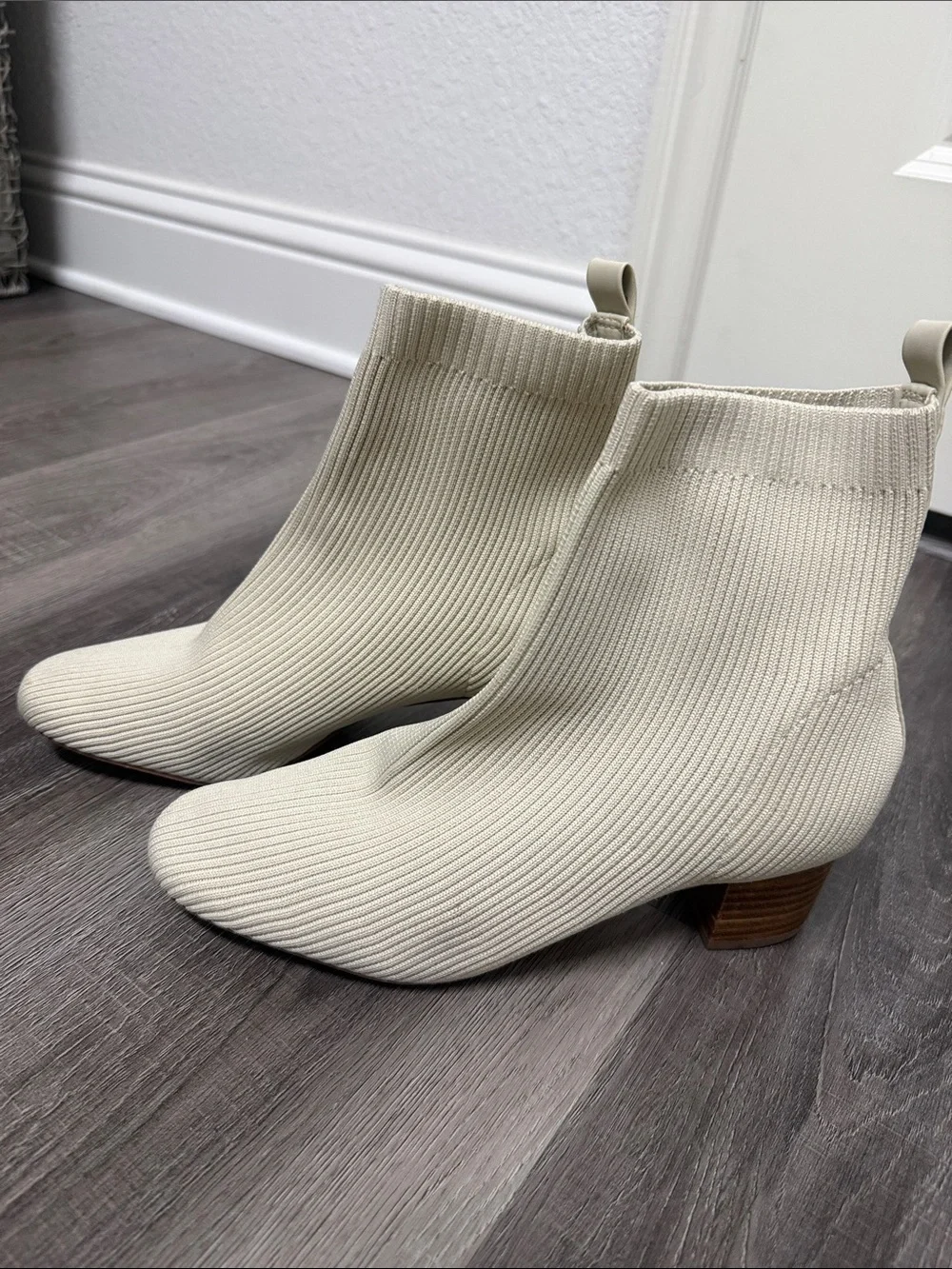 Joie Cream Knit Ankle Sock Booties 8.5